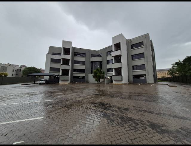 320M² OFFICE TO LET IN SUNNINGHILL